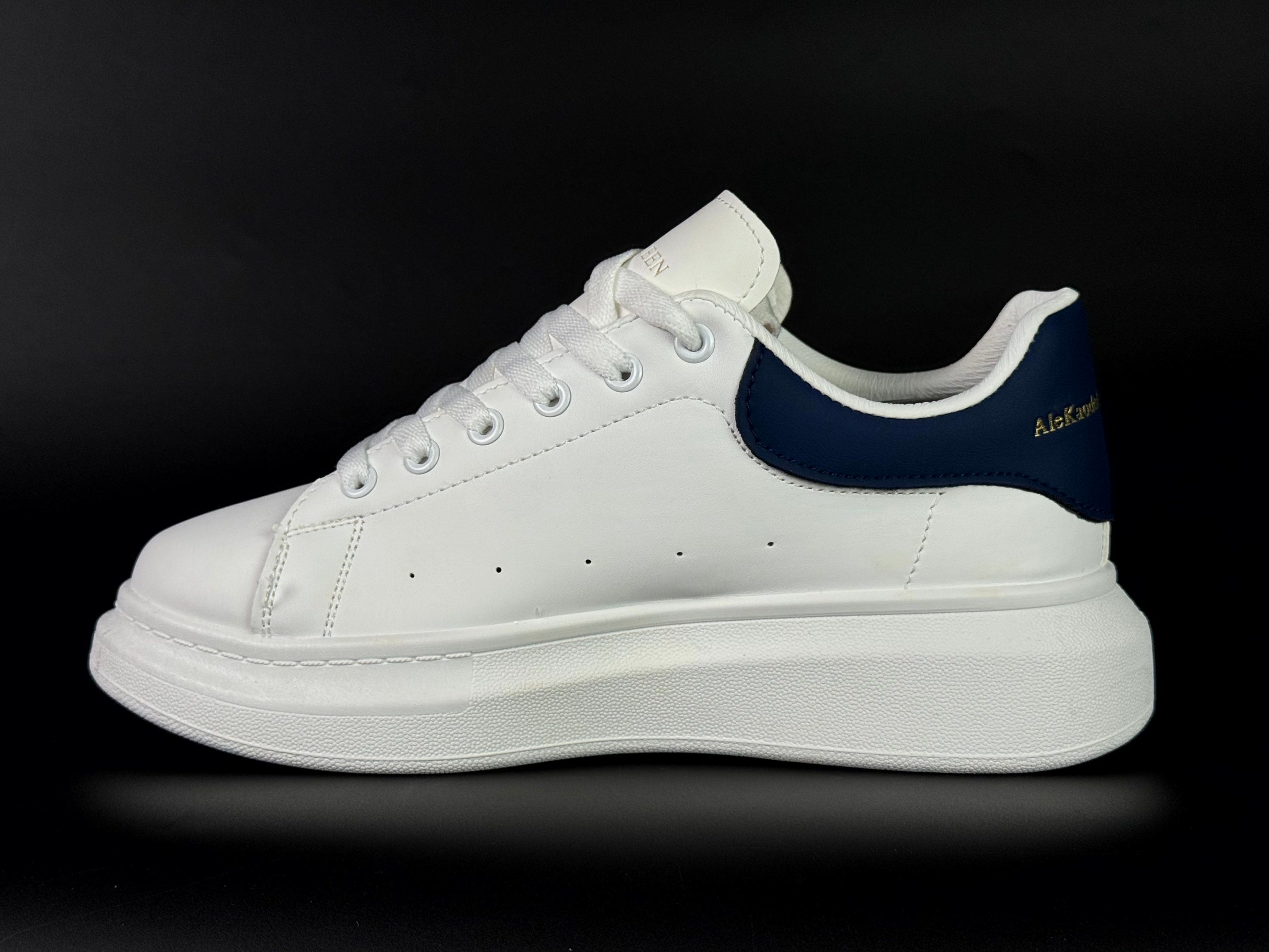 Macqueen blanche (bleu)