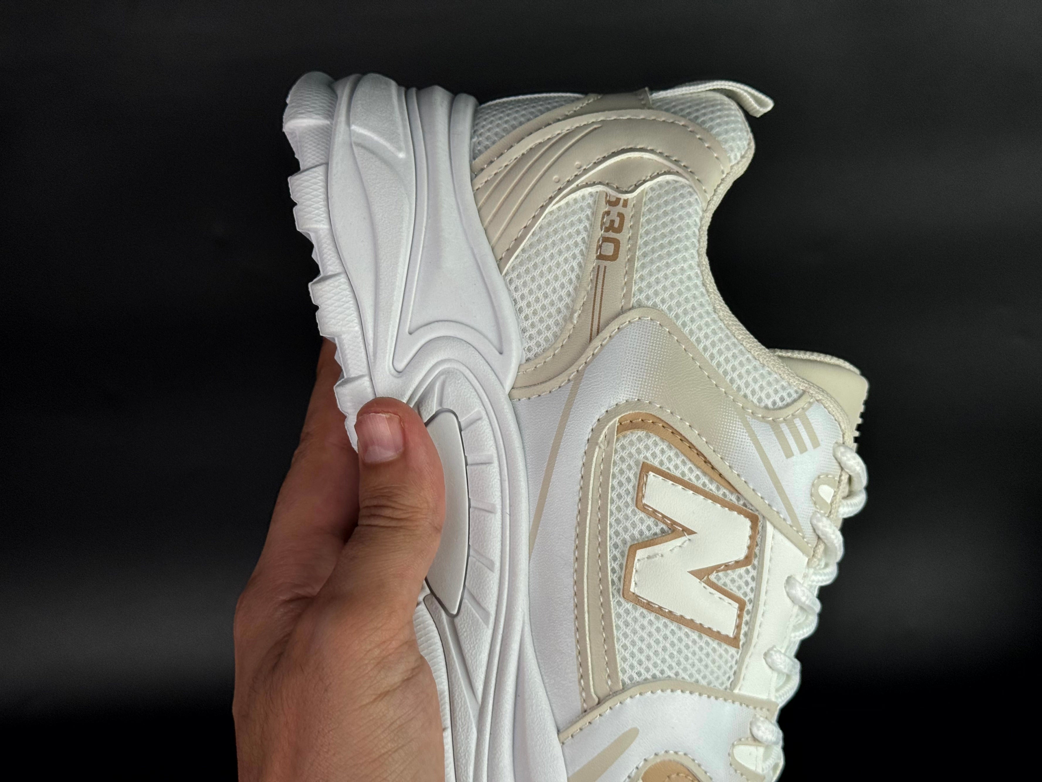 New balence 530 beige