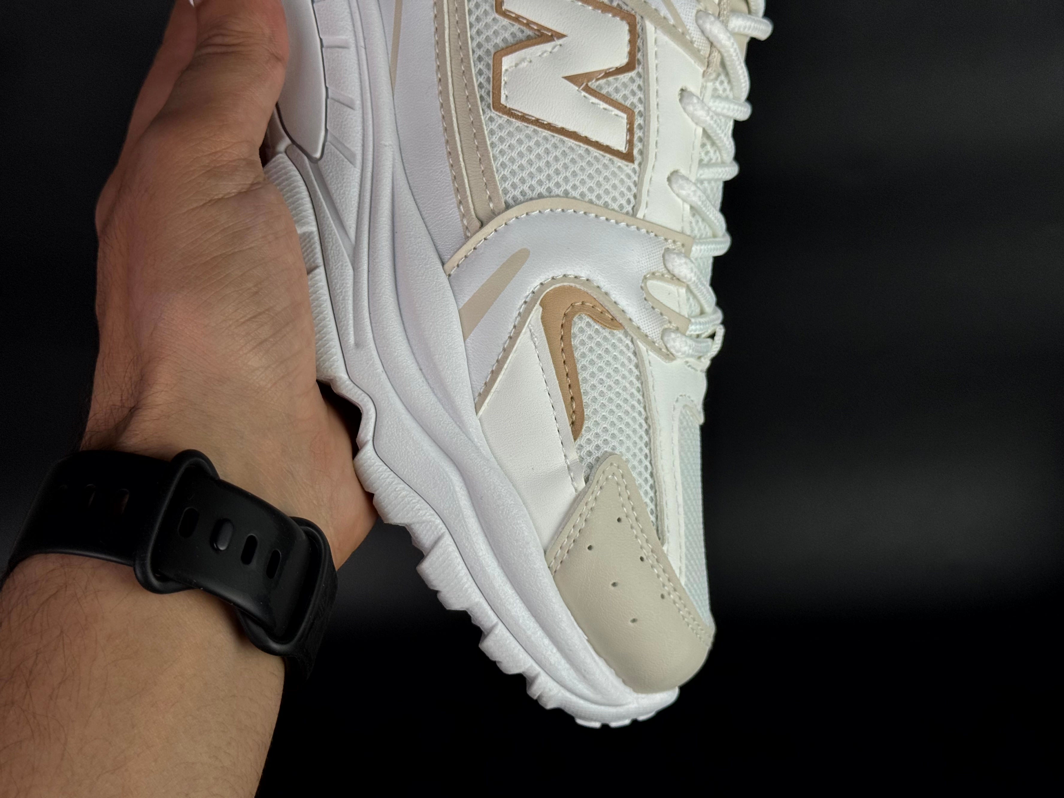 New balence 530 beige